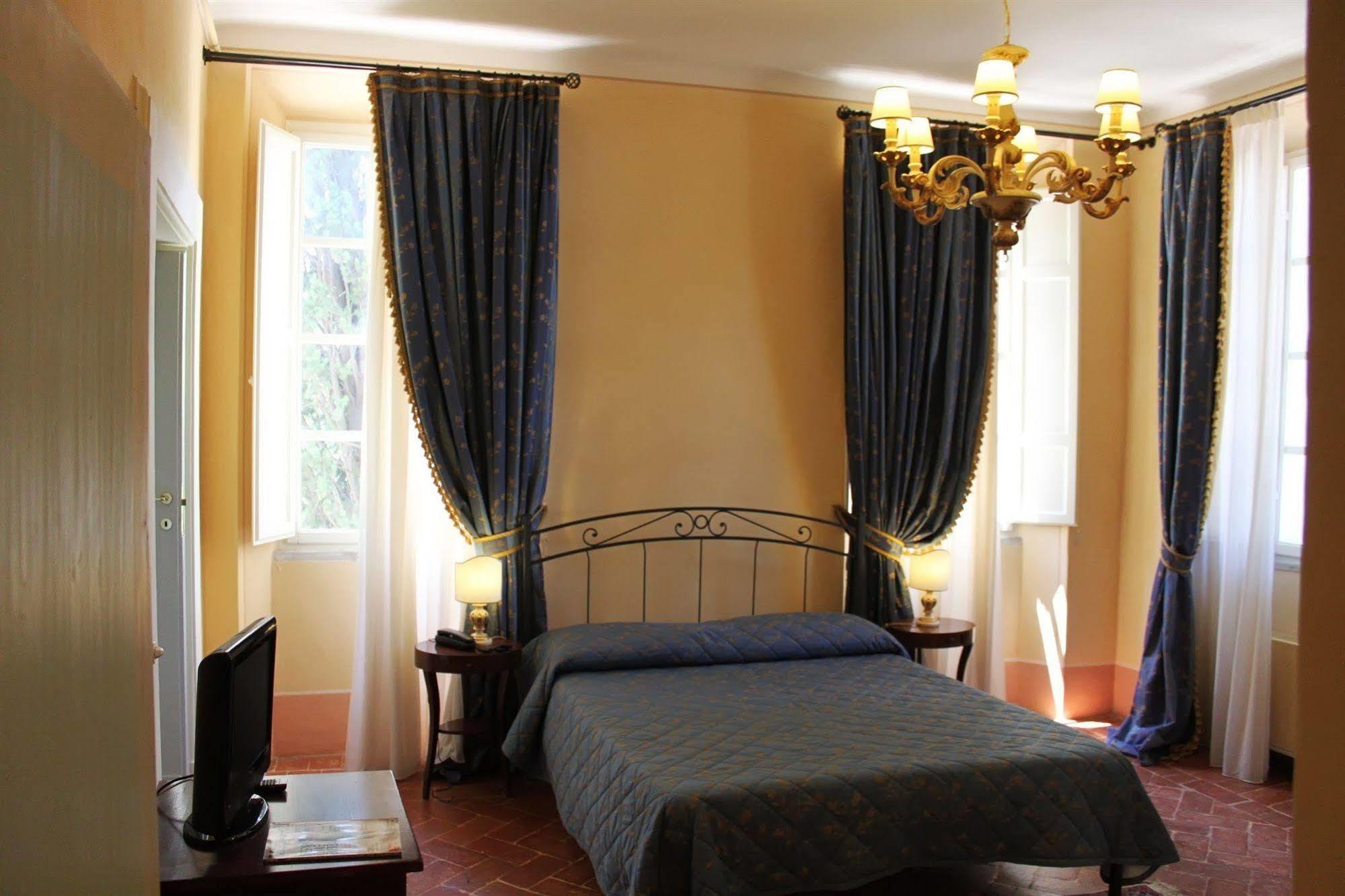 Villa Rinalducci Фано Екстериор снимка