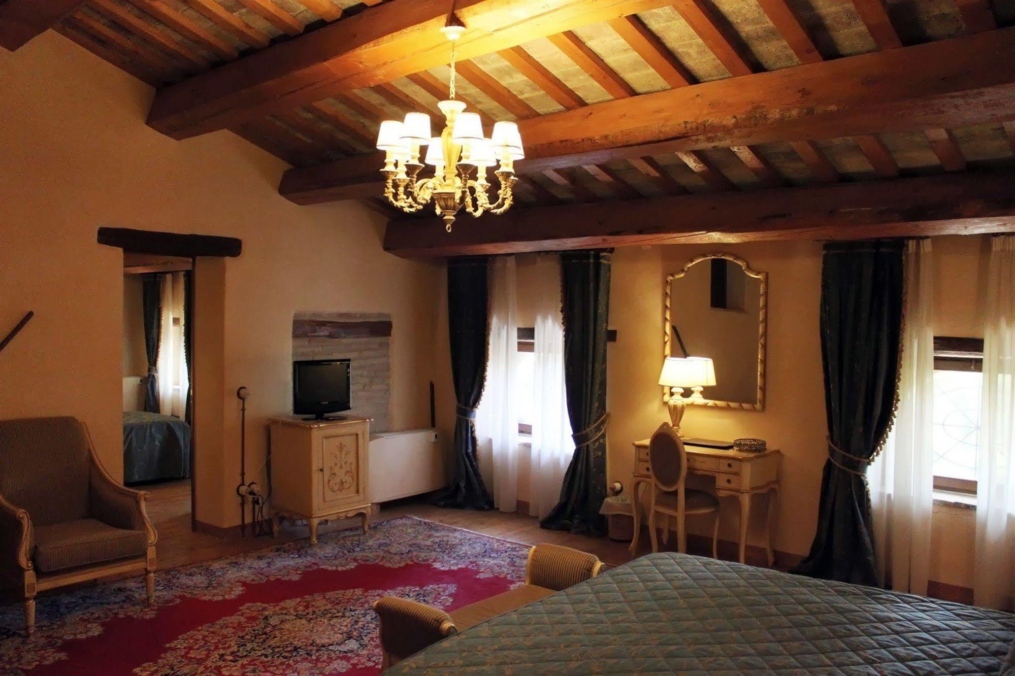 Villa Rinalducci Фано Екстериор снимка