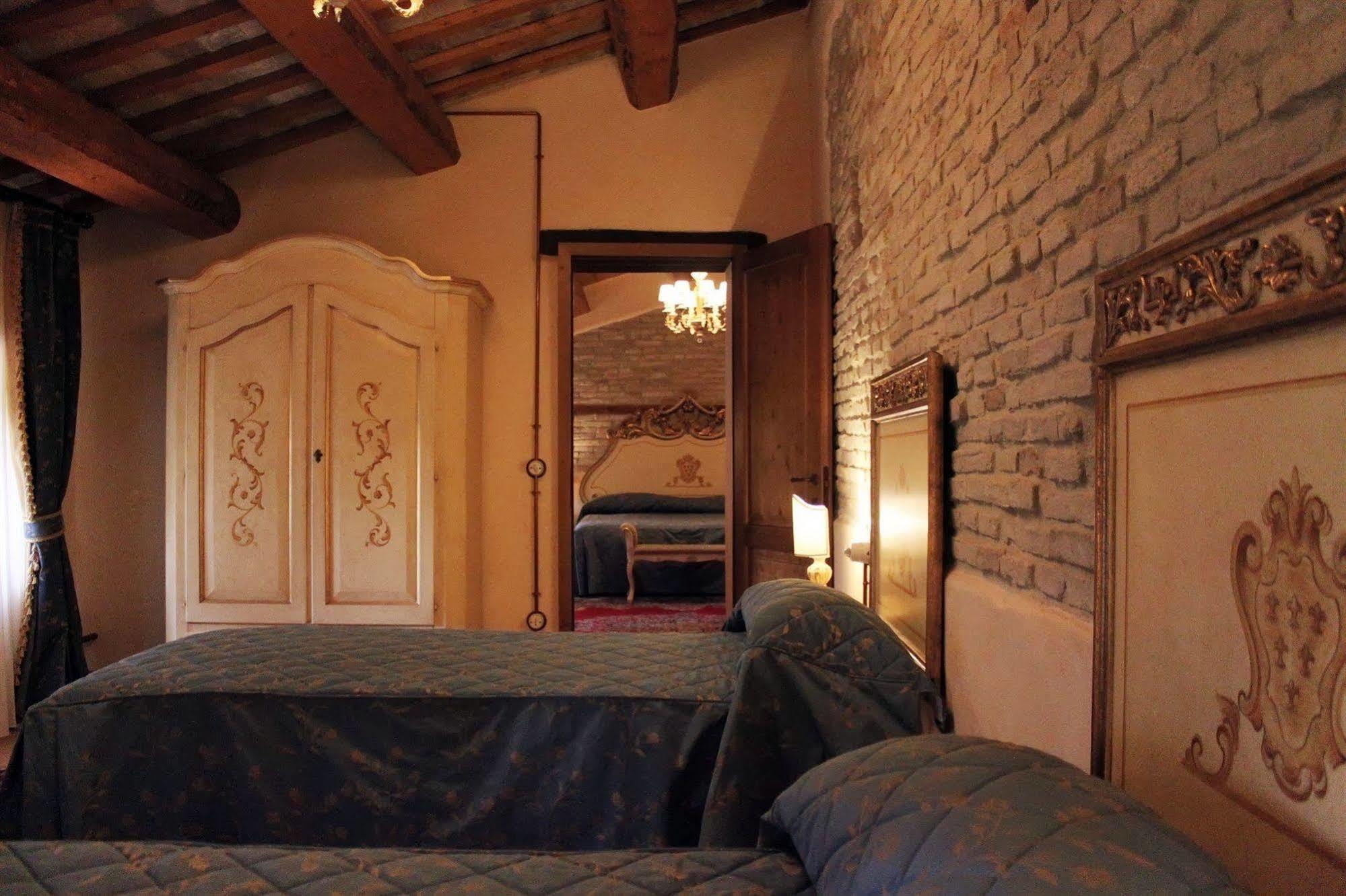 Villa Rinalducci Фано Екстериор снимка