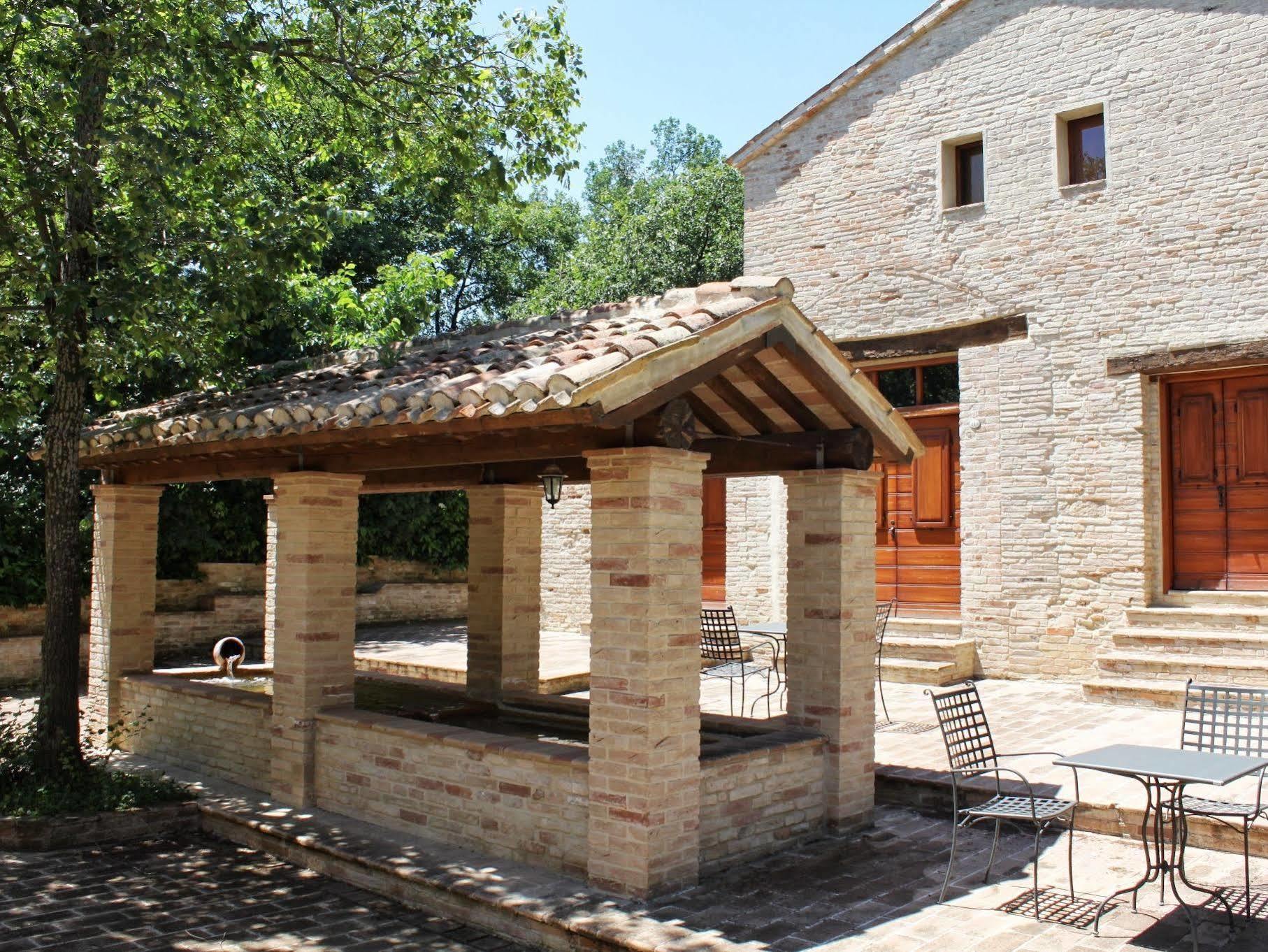 Villa Rinalducci Фано Екстериор снимка